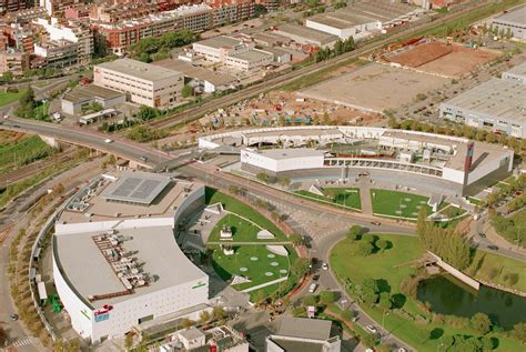 CENTRO COMERCIAL ANEC BLAU .